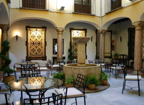 Hotel Coso Viejo