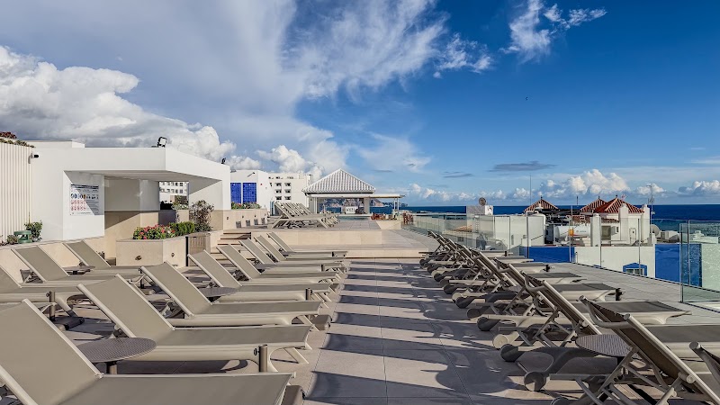 Hotel Perla Marina