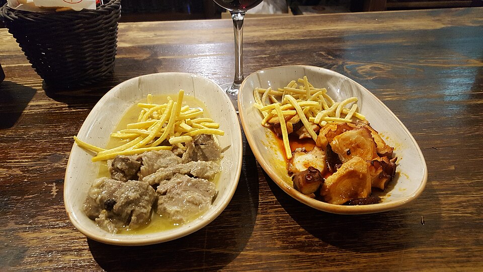 Dela tapas på El Pimpi i Málaga