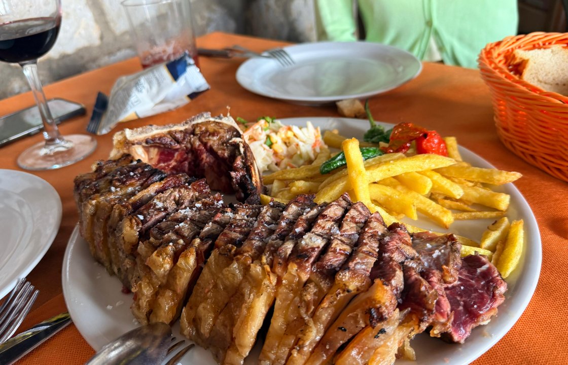 Chuletón på Mesón Asador Viñolo i Churriana